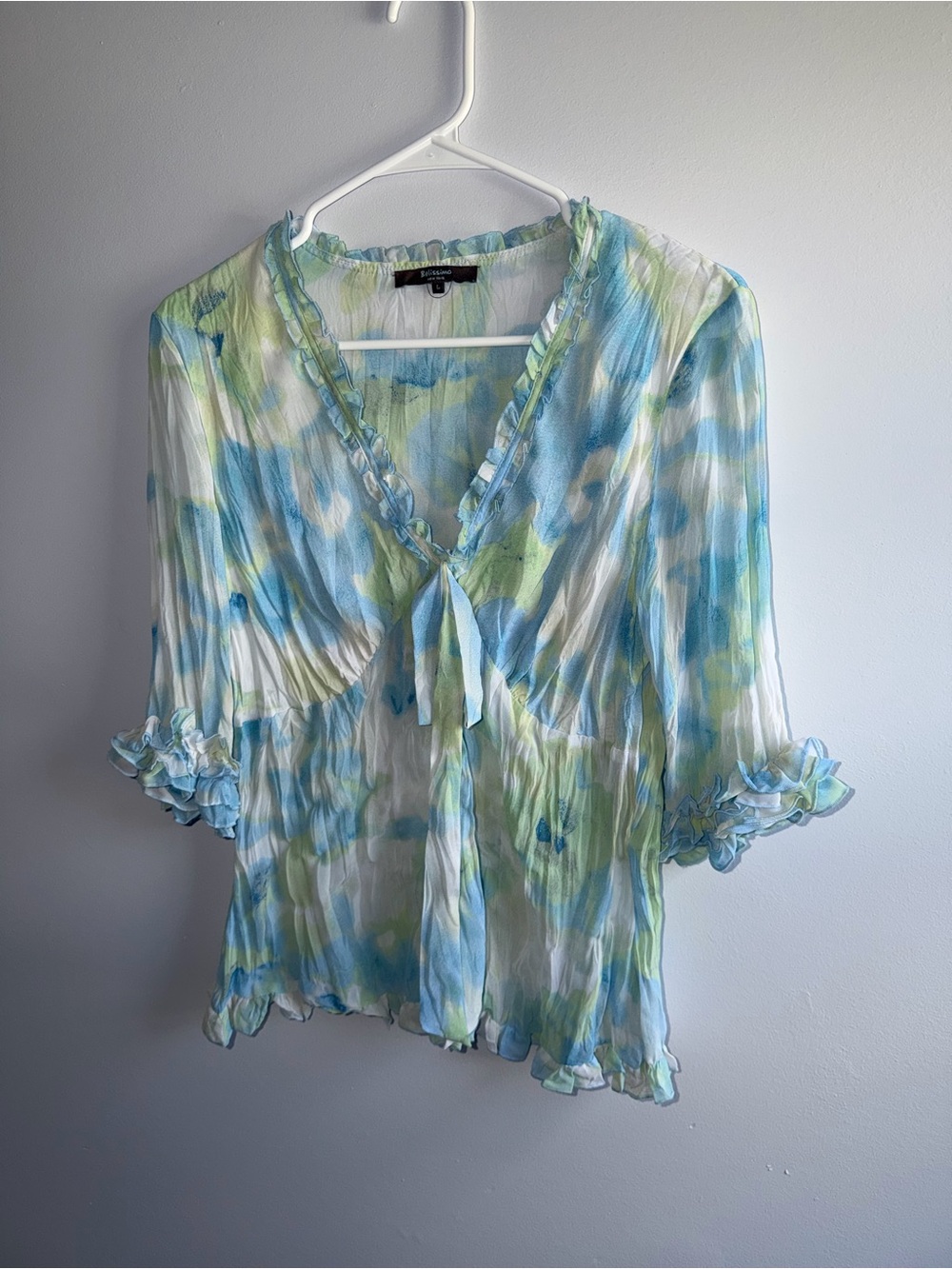 Y2K 00s  Belissimo New York blouse Vneck front tie ruffle sleeve